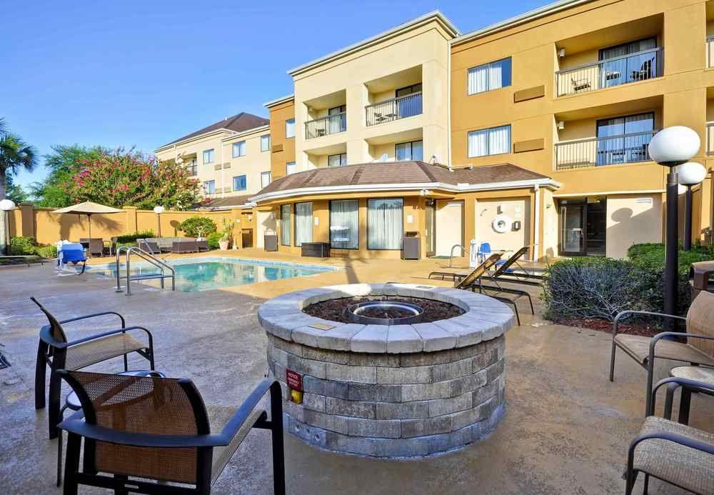 Courtyard By Marriott Jacksonville Airport/ Northeast Extérieur photo
