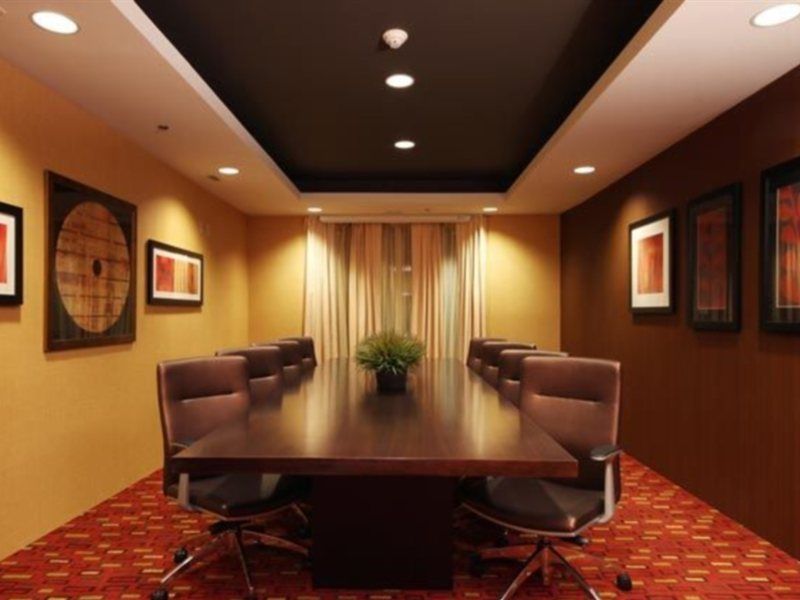 Courtyard By Marriott Jacksonville Airport/ Northeast Extérieur photo