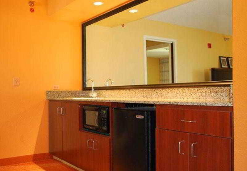 Courtyard By Marriott Jacksonville Airport/ Northeast Extérieur photo